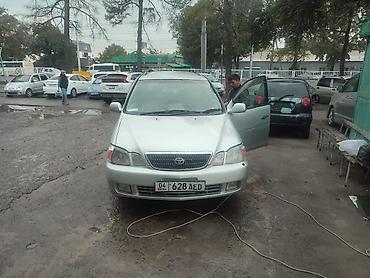 Toyota Gaia: 2001 г., 2 л, Автомат, Бензин, Минивэн