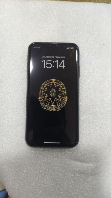 ноутбук apple: IPhone 11, Qara, Qırıq