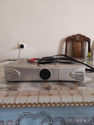 kontakt tv yukle: EUROMAX EM-771 Digital Satellite Receiver Xüsusiyyətlər: - DVB uydu — 1