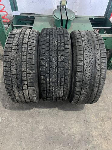 портер 2000: Шины 225 / 45 / R 18, Зима, Б/у, Легковые, Япония, Bridgestone