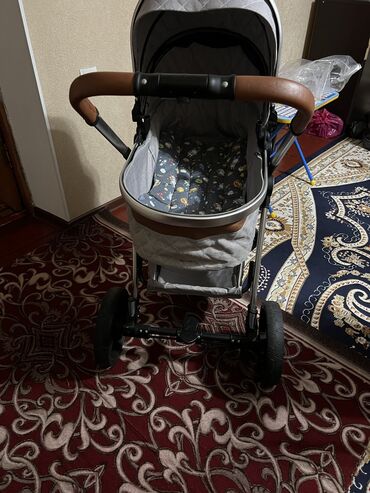 детская коляска stokke: Коляска, цвет - Серебристый, Б/у