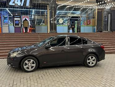 Chevrolet: Chevrolet Cruze: 1.4 l | 2014 il 329000 km Sedan — 9