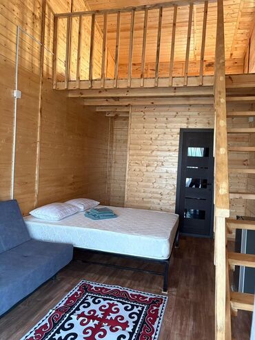 Двухъярусные кровати: Гостевой дом в Бостери — 18 номеров, 10 мин до пляжа Размер участка 10 — 11