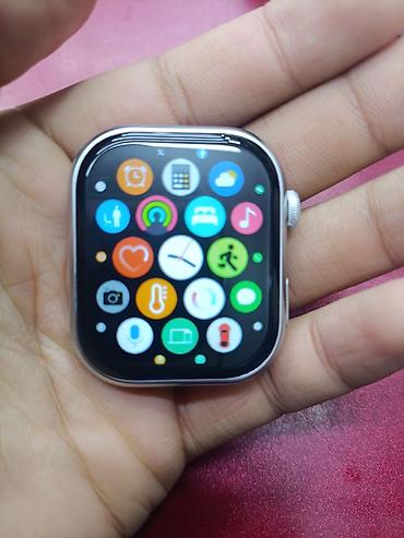 Huawei: Смарт‑часы в стиле Apple Watch, корпус серебристый (примерно 44 мм), с — 6