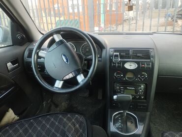 машина урал: Ford Mondeo: 2002 г., 2 л, Автомат, Газ, Универсал