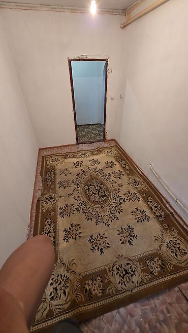 Килемдер жана паластар: Сдаётся 2-комнатная квартира 🏠 жер уй. Район Кызыл-Аскер, пересечение — 4