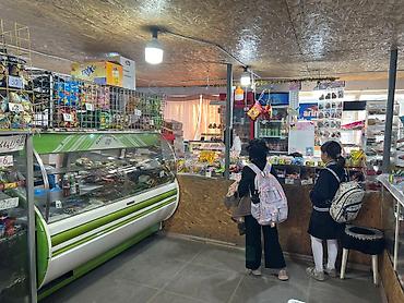 Продажа коттеджей и домов: Продаю дом с магазином! Город Бишкек, район Красный строитель — 3