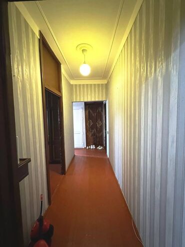 Köhnə tikili: Bakı, Yeni Günəşli Massiv V, 2 otaqlı, Köhnə tikili, m. Xalqlar Dostluğu, 60 kv. m -da lalafo.az — 7 Köhnə tikili: Bakı, Yeni Günəşli Massiv V, 2 otaqlı, Köhnə tikili, m. Xalqlar Dostluğu, 60 kv. m — 7