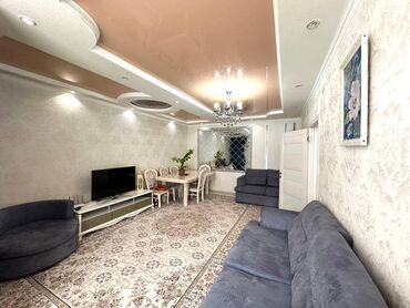 недостроенные дома в бишкеке: 3 комнаты, 80 м², Элитка, 3 этаж, Косметический ремонт