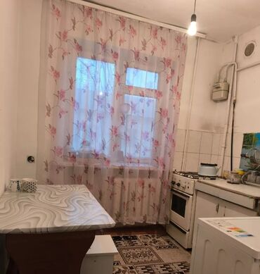 бу кухный гарнитур: Токмоктон 3 чу мкр.кирпичный домдон 3х комнатный квартира