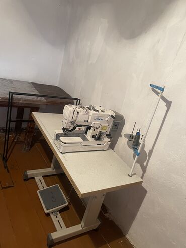 продажа швейной машинки: Швейная машина Jack, Автомат