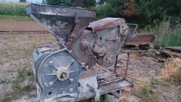 Другое оборудование для бизнеса: Универсальная дробилка Кормов КДУ-2,0 30 киллватт Предназначена для