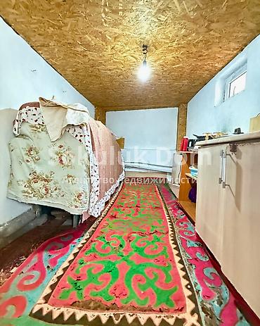 Продажа коттеджей и домов: 🏠Продаётся дом в с. Сокулук 🟡Комнаты: 3 🟡Участок: 4 соток — 5