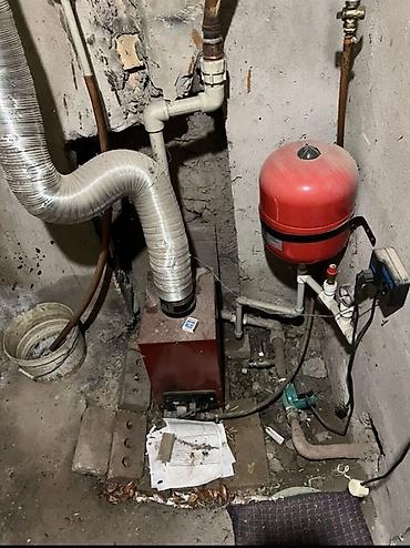 Продажа коттеджей и домов: Продается дом (55кв.м2) в Маевке. (первомайский район). В доме — 9