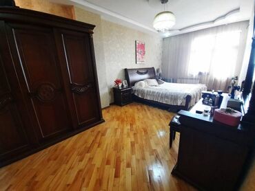 Yeni tikili: 3 otaqlı, Yeni tikili, 140 kv. m — 3