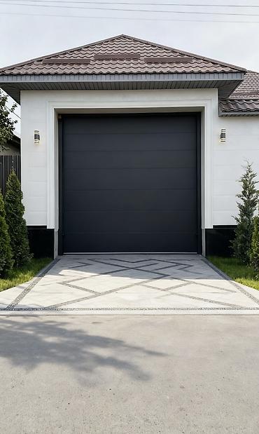 Секционные ворота: Автоматические, Alutech, Для контейнера, Для паркинга, Для сарая, С калиткой, В рассрочку, Новый, Бесплатная установка — 13