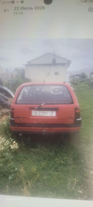 р 16: Opel Omega: 1993 г., 2 л, Универсал — 3