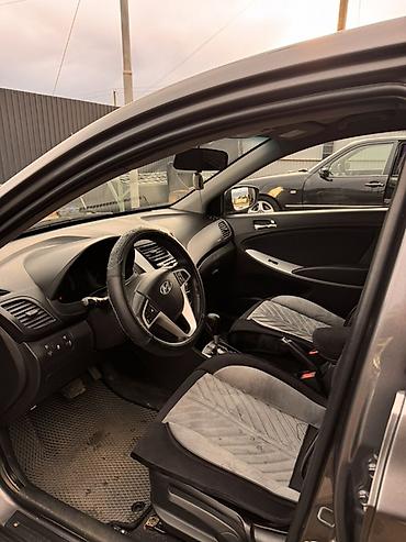 bmw g80: Hyundai Solaris: 2012 г., 1.6 л, Автомат, Бензин, Седан — 9