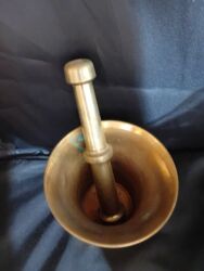 Mətbəx aksesuarları: Misin və ya bürüncdən hazırlanmış klassik həvəng və dibçək -