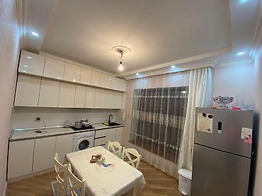 yeni ramanada ev: Ramana qəs. 4 otaqlı, 129 kv. m, Yeni təmirli — 2