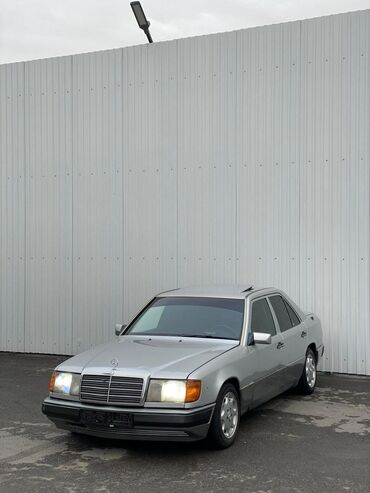 мерс зайчик: Mercedes-Benz W124: 1993 г., 2.3 л, Механика, Бензин, Седан