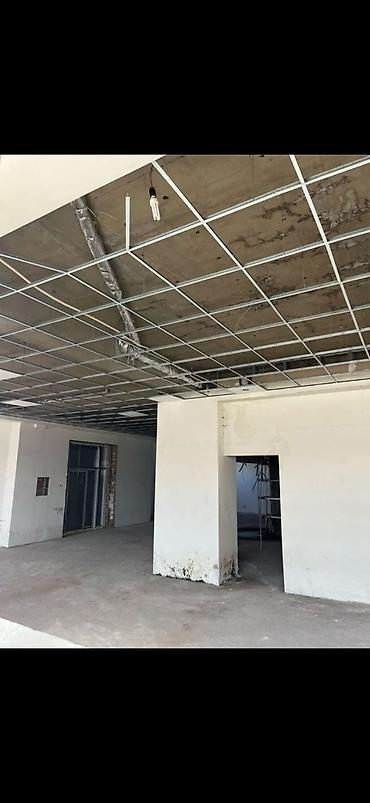 Аренда помещений свободного назначения: Ахунбаева Манаса Сдается помещение Площадь:1300м2 Этаж:1 Цена :17$ — 8