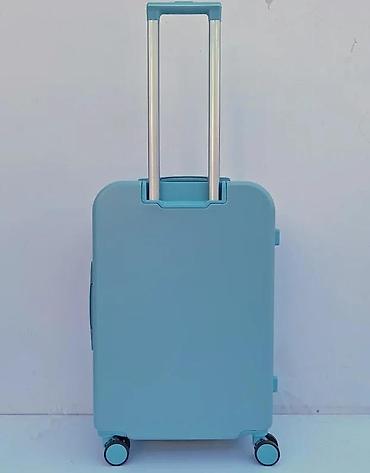 Rančevi, torbe i koferi: === PART 1: TEXTUAL DESCRIPTION === Predstavljamo kabinski kofer u — 1