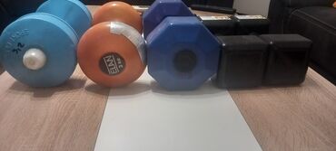 kamiondzije paja i jare sve epizode: Tegovi od 1, 5kg 2 kom. 3kg 2kom i 1 od 5.4kg i 1 od 16 kg pravljen od
