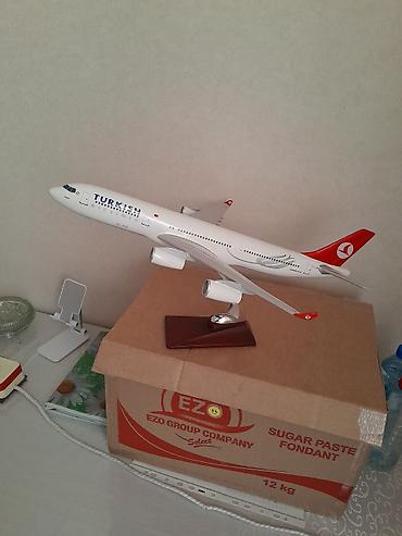 dron satışı azərbaycan: Əla vəziyyətdə təyyarə modeli. endirim edərəm.130azn qiyməti — 1