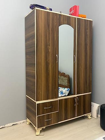 balaca skaflar: Geniş tutumlu paltar şkafı - Material: ağac teksturalı laminat — 3