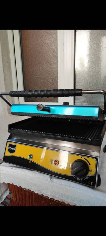 tost makinesi: Remta toster 5-6 corekli yep yenidi senedli karaopkalidi