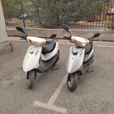 скутеров: Японские скутера Yamaha JOG в отличном состоянии!!! 4х тактный at lalafo.kg скутеров: Японские скутера Yamaha JOG в отличном состоянии!!! 4х тактный