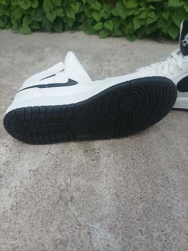 джордан 1: Мужские кроссовки, 37, 40, Nike, Б/у, цвет - Белый, Самовывоз, Платная доставка — 4