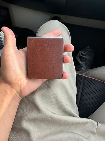 z flip 2: Məhsul: Qatlana bilən smartfon Samsung Galaxy z flip5 Yaddaş:512 — 4