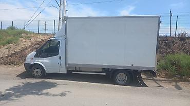 ford yuk: Yükdaşıma üçün qapalı furqonlu kiçik tonnajlı yük avtomobili. - Ağ — 5