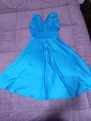 Digər qadın geyimləri: Salam. Hər biri 5 AZN. Ölçülər S və 46 üçündür. İstiyə olsa nömrə ilə — 11