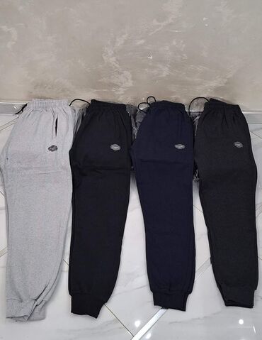 debele zimske trenerke: Sweatpants, 2XL (EU 56), 3XL (EU 58), 4XL (EU 60), 0101 Brand, color - Black