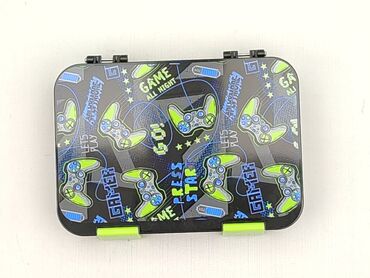 Używany, ale w idealnym stanie lunchbox dla chłopca marki Lalafu