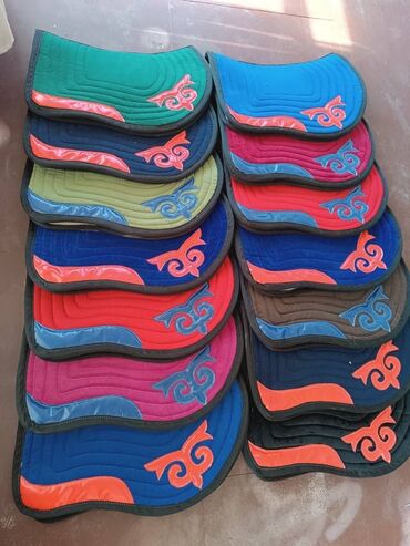 Товары и оборудование для с/х животных: Ээр,токум,тердик,ат жабуу,така мык,аркан,ремень,мешок,картошка — 22