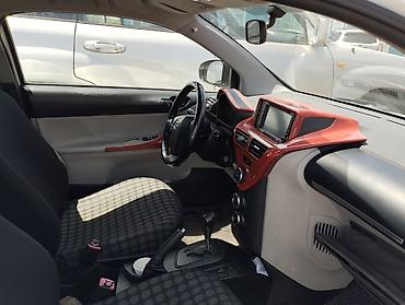 iq: Toyota iQ: 2012 г., 0.1 л, Автомат, Бензин, Хэтчбэк — 5