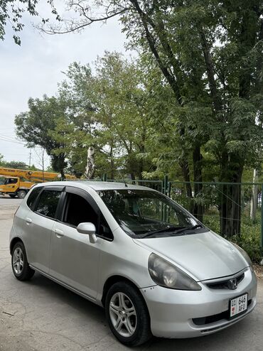 авто урал: Honda Fit: 2002 г., 1.3 л, Вариатор, Бензин, Хэтчбэк