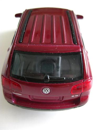 Көркөм өнөр жана коллекциялоо: Масштабная модель vw touareg
фирма welly
металл
состояние на фото! — 3