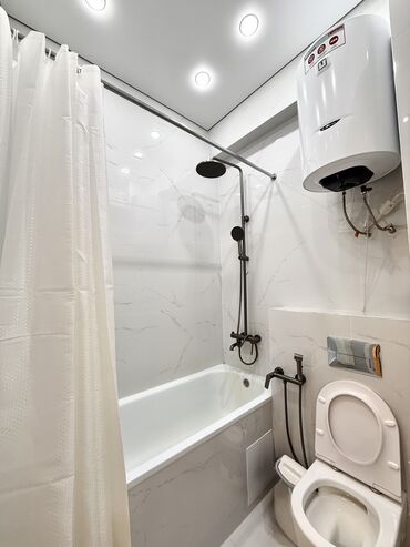 Посуточная аренда квартир: 1 комната, Душевая кабина, Постельное белье, Бронь — 4