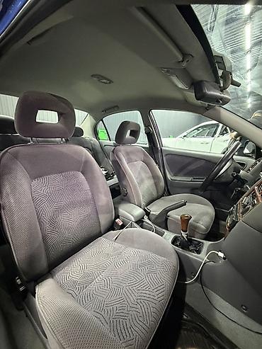 Toyota: Toyota Avensis: 1998 г., 1.8 л, Механика, Бензин, Седан — 6