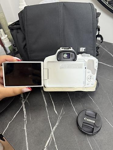 canon eos m50 купить: Беззеркальная камера Canon EOS (белый цвет) с объективом RF-S 18–45mm — 4