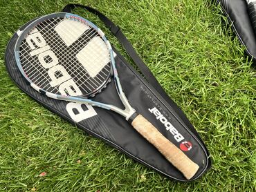Ракетки: Теннисная ракетка Babolat Drive с чехлом. Ракетка имеет