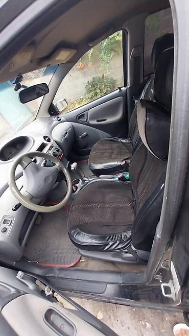 мазда 626 год 2002: Toyota Echo: 2002 г., 1.5 л, Автомат, Бензин, Седан — 5
