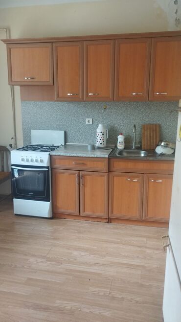 Uzunmüddətli kirayə mənzillər: Kirayə mənzil – mebel və məişət texnikası ilə - Geniş zal: divarboyu -da lalafo.az — 3 Uzunmüddətli kirayə mənzillər: Kirayə mənzil – mebel və məişət texnikası ilə - Geniş zal: divarboyu — 3