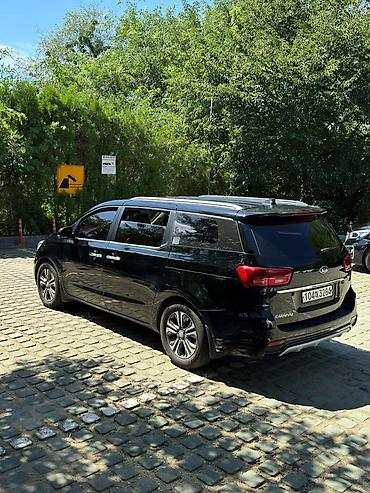 carnival: Kia Carnival: 2020 г., Минивэн — 6