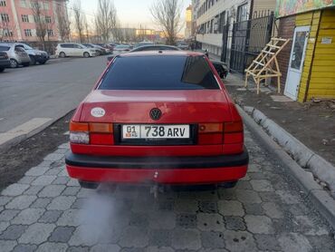 Volkswagen: Volkswagen Vento: 1995 г., 1.8 л, Механика, Бензин, Седан